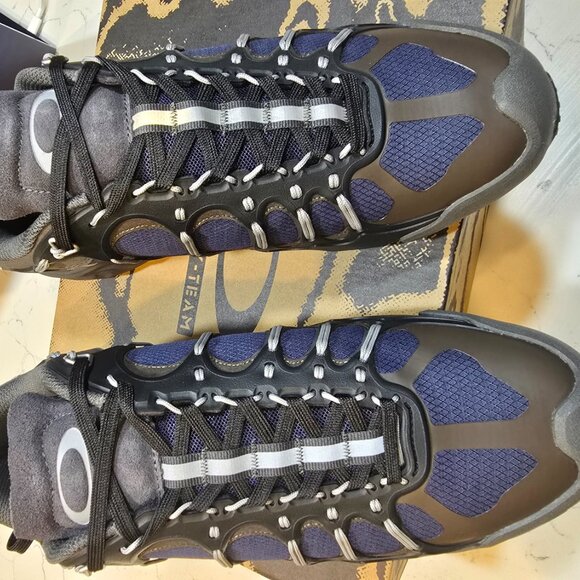 OAKLEY FACTORY TEAM X BRAIN DEAD IBEX ECLIPSE SIZE 10 MENS NEW SHOE TRAIL HIKING - Picture 4 of 16